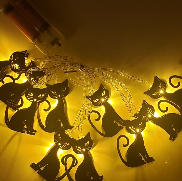 Accents 1 Led Black Metal Kitty Cat String Lights About 6 Feet Long